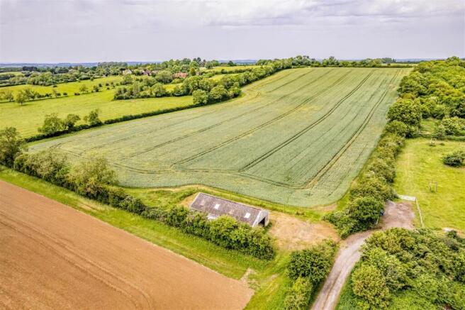 Lot 4 - Barn with planning permission &amp; 4.01 acres