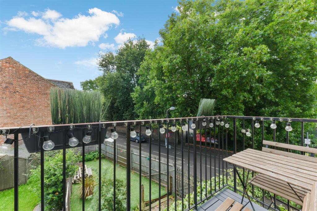 Denison Road, Colliers Wood photo 4