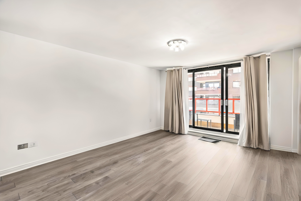Main image of property: Warwick House, Windsor Way, Hammersmith And Fulham, London