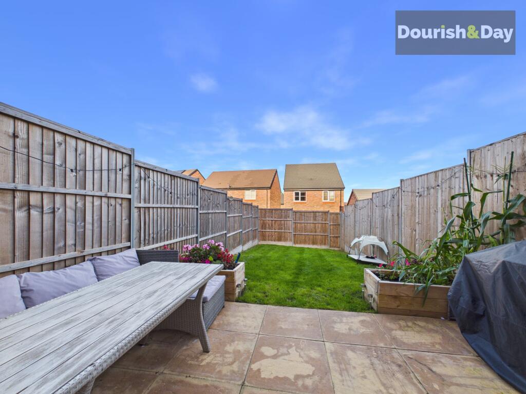 House in Stoke-on-Trent - View 4