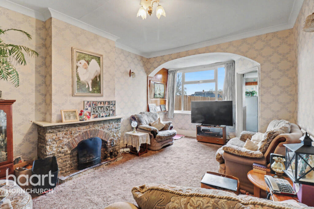 Candover Road, Hornchurch photo 2