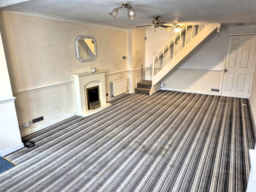 16 Snellgrove Close, Calmore, Totton, Southampton, SO40 2WD photo 2