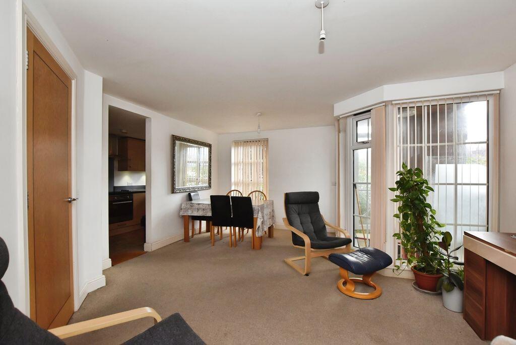 Apartment in Salisbury - View 2