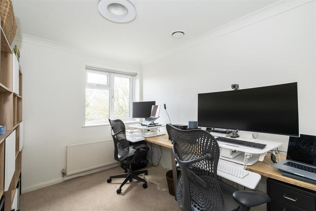 Additional image 8 of Wendover Close, Harpenden