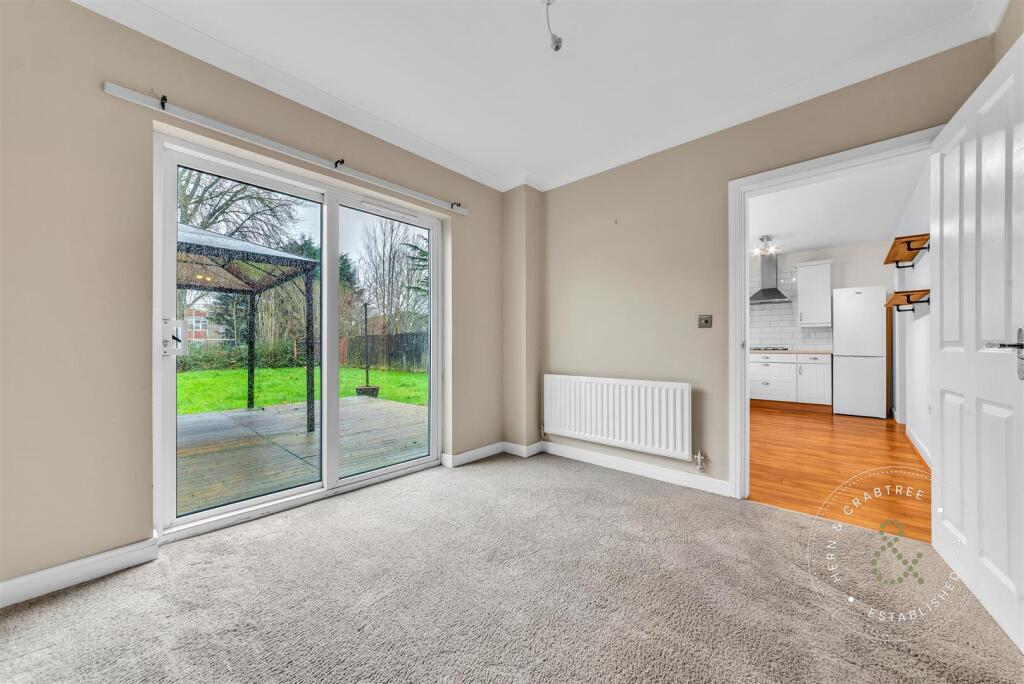 Flindo Crescent, Lansdowne Gardens, Canton, Cardiff photo 4