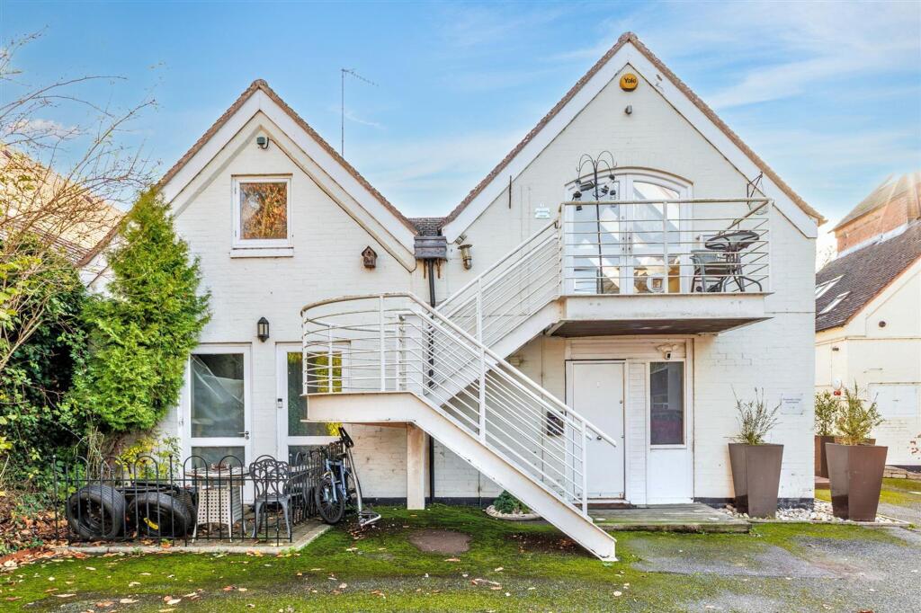 Main image of property: Clifford Road, Clifford Chambers, CV37