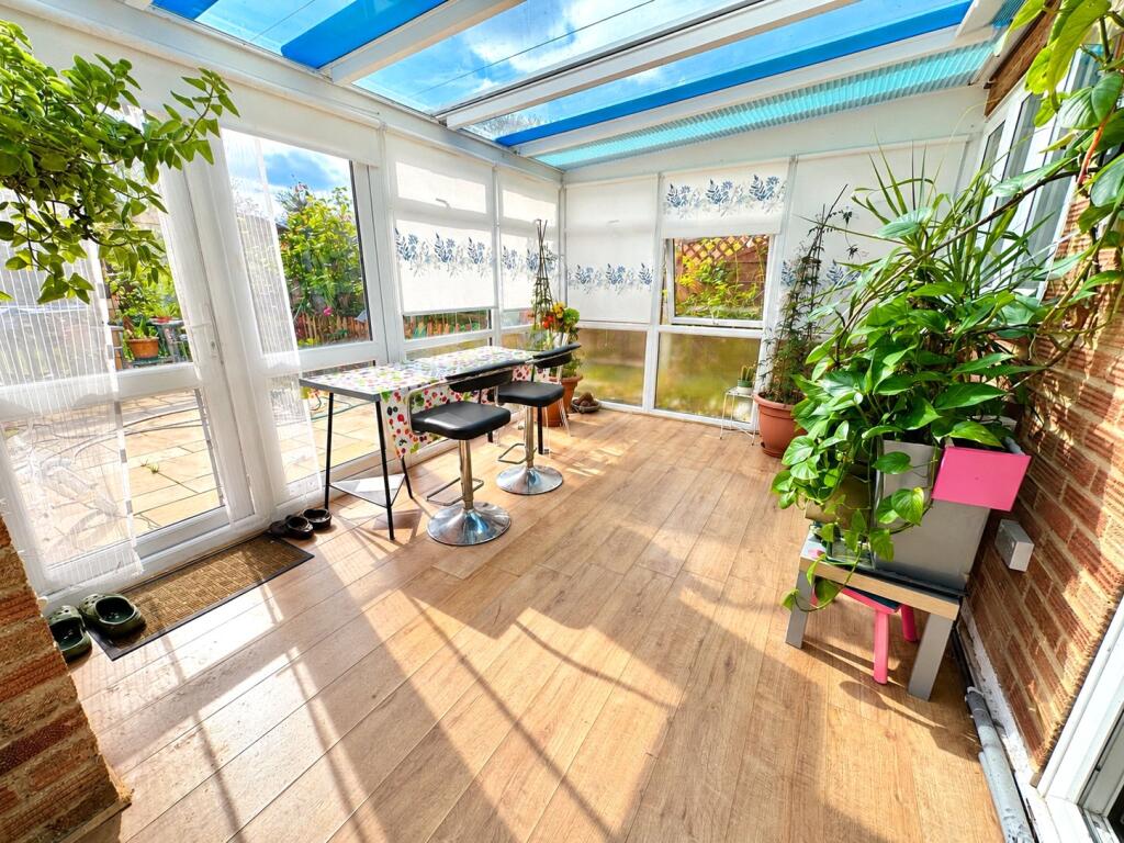 House in Basildon, Essex - More