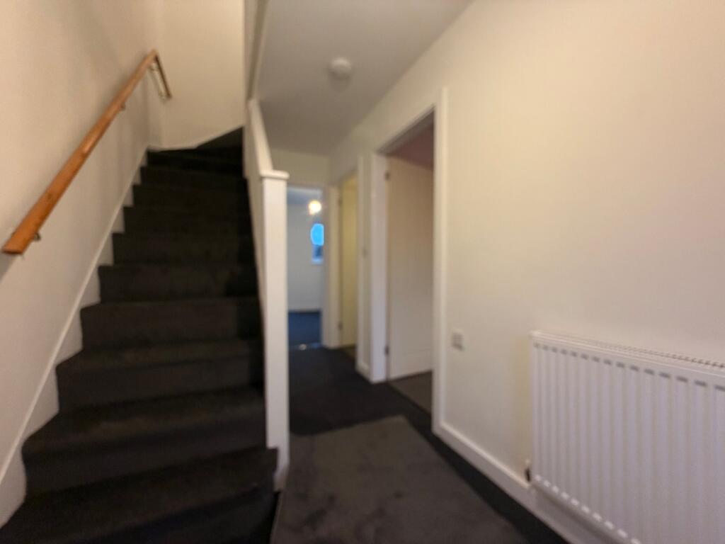Muriel Gardens, Nottingham, Nottinghamshire, NG6 photo 2