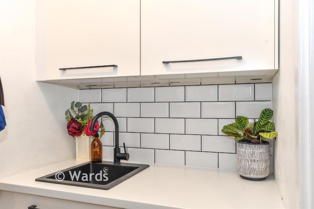 House in Maidstone, Coxheath - More