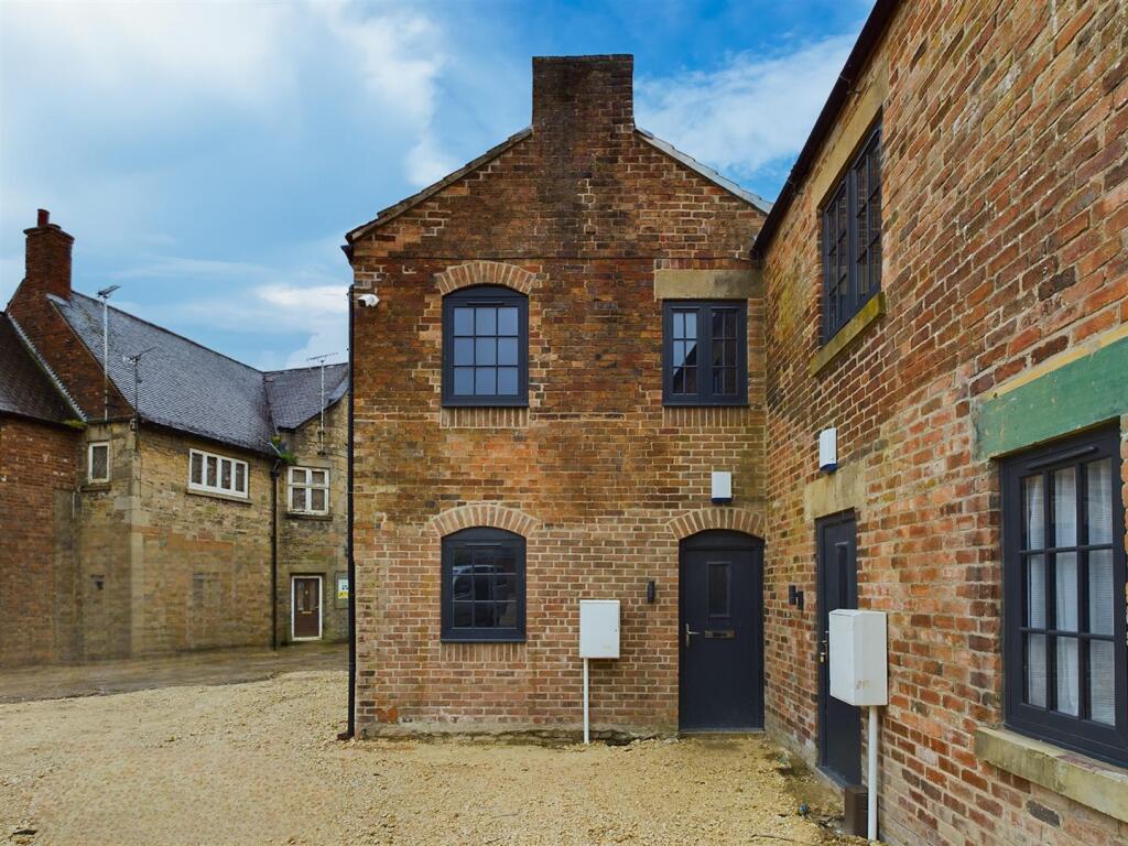 Main image of property: Swan Way, Bolsover