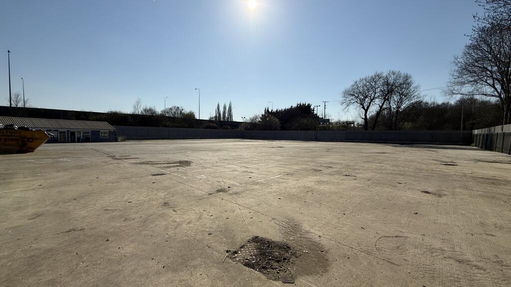 Additional image 2 of Yard, Moor Mill Lane, Colney Street, Radlett, Hertfordshire, AL2 3UA