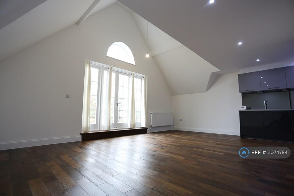 Apartment in London, Crystal Palace - View 2