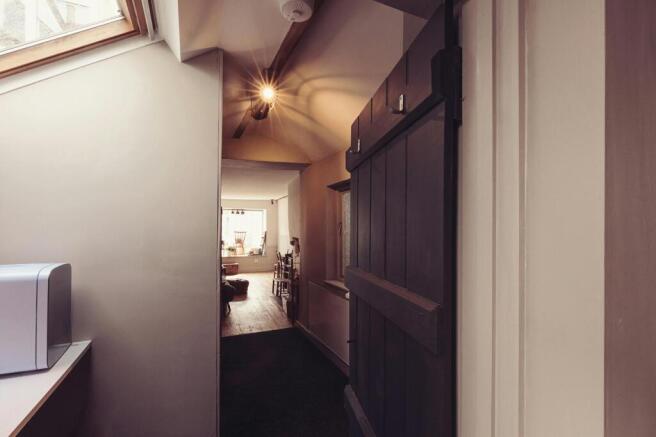 Studio_005.jpg