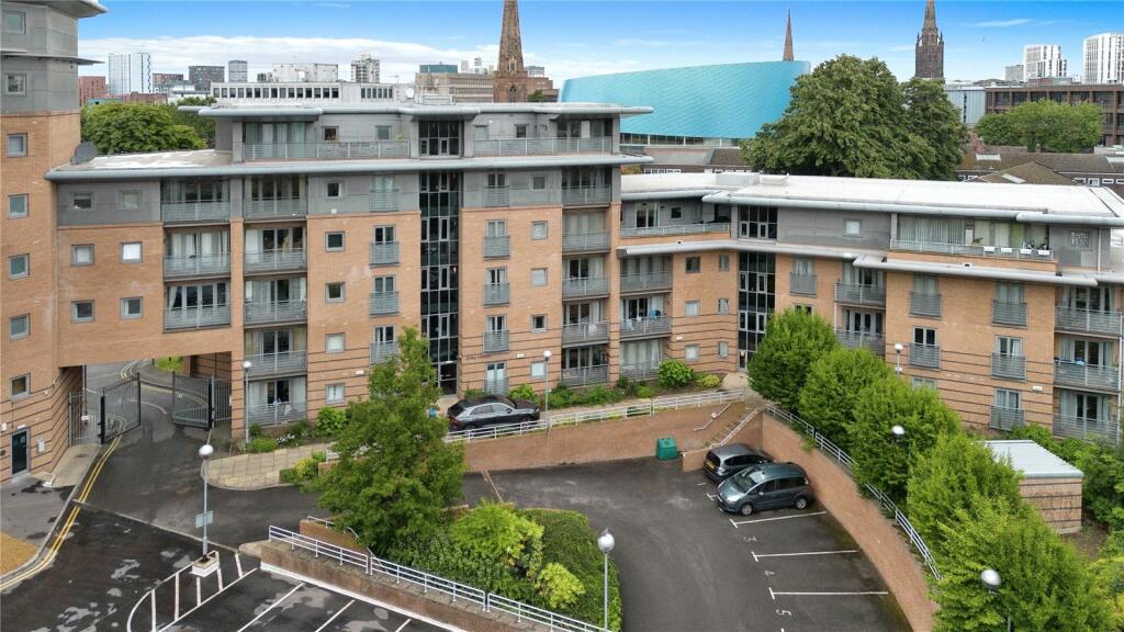 Apartment in Coventry, West Midlands - More