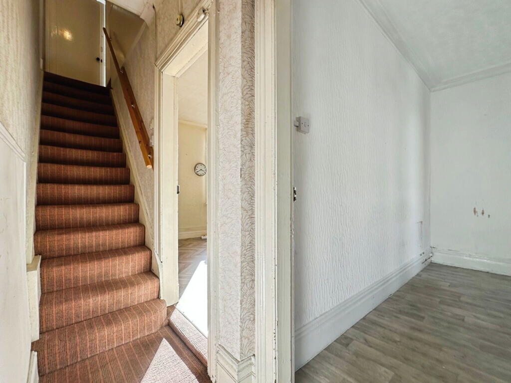 House in Wolverhampton, West Midlands - View 5