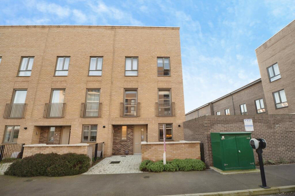 Main image of property: Bridgend Crescent, Rainham, RM13