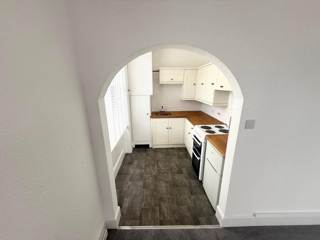 Apartment in Hove, Brighton and Hove - View 4
