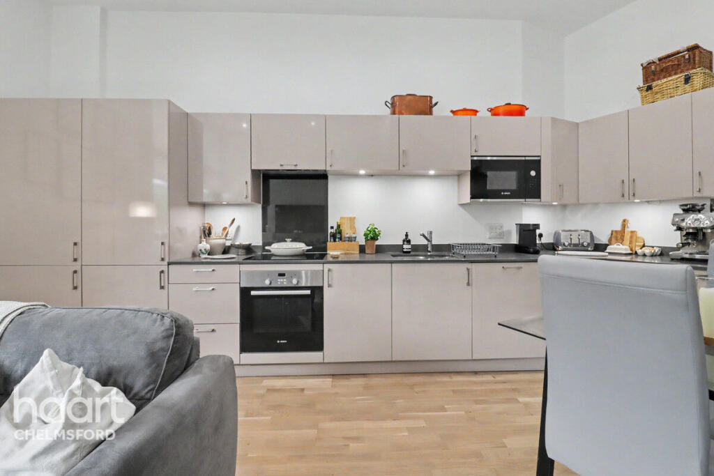 Apartment in Chelmsford - View 4