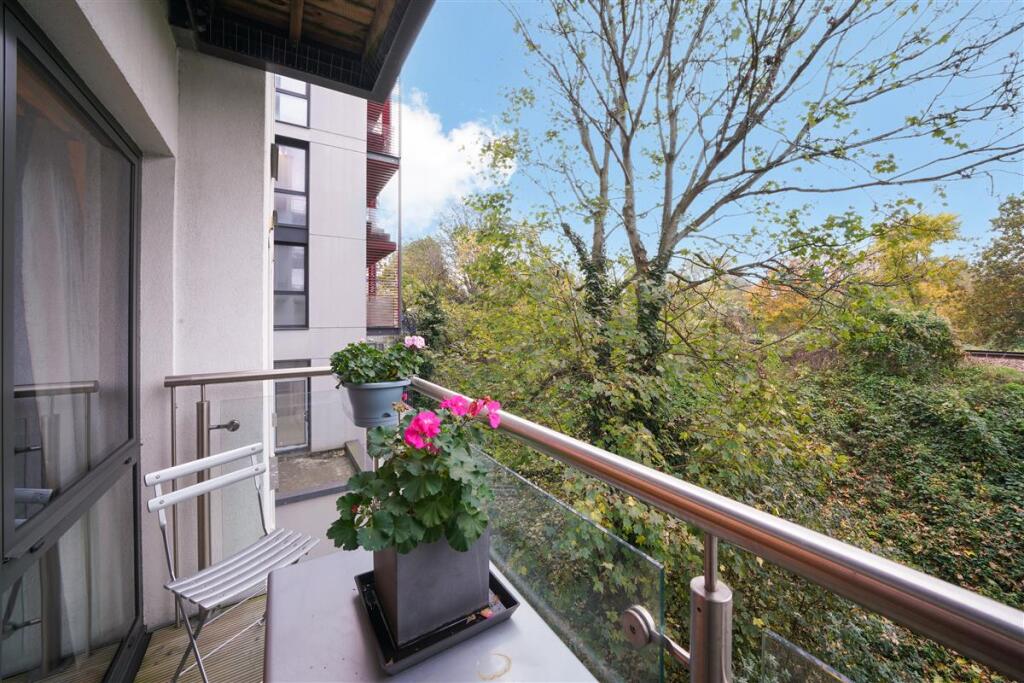 Apartment in London - View 4