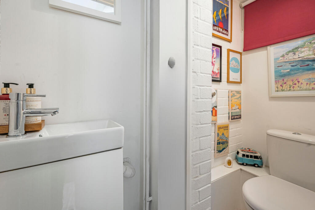 Additional image 13 of Ringway Road, Park Street, St. Albans, Hertfordshire, AL2