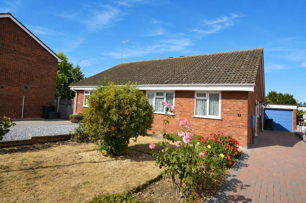 Main image of property: Holmfield Drive, Raunds, Northamptonshire, NN9