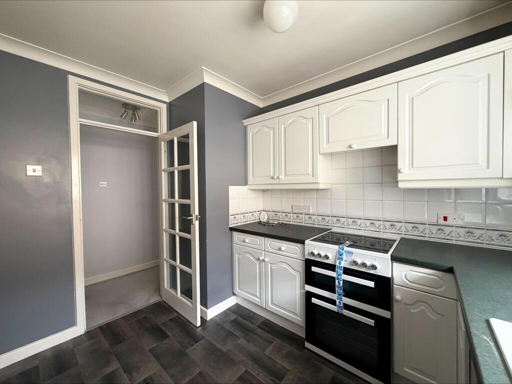 Apartment in Ferndown - View 4