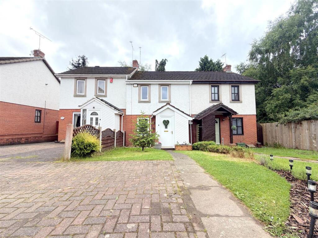 Main image of property: Beckside Gardens, Brampton