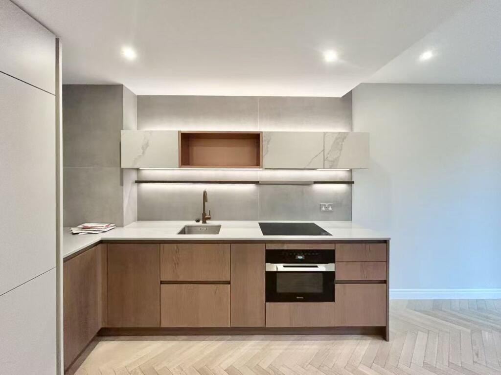 Apartment in London - View 5