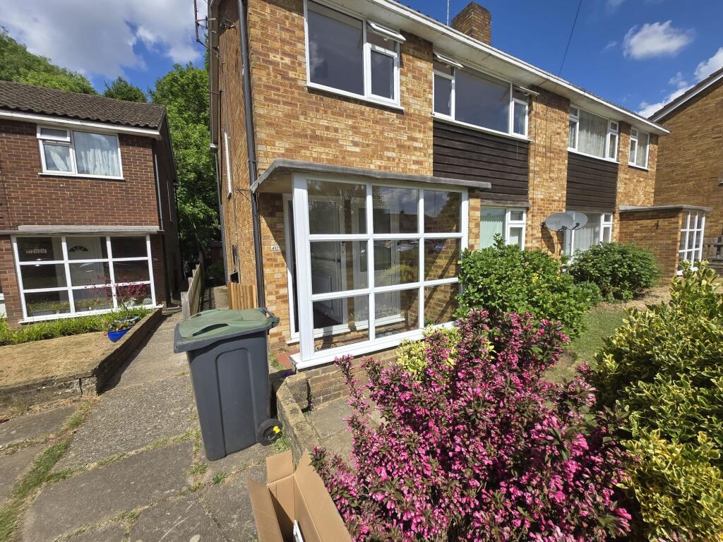 Main image of property: Hitchin Road Luton LU2 7TT