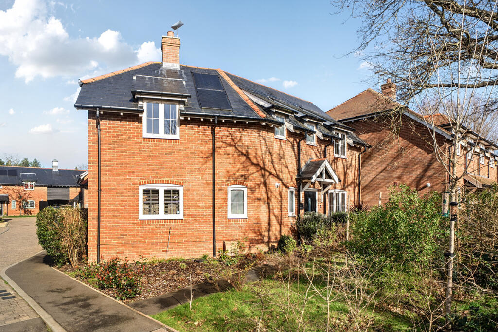 Main image of property: The Framptons, Grange Road, Southampton, SO31