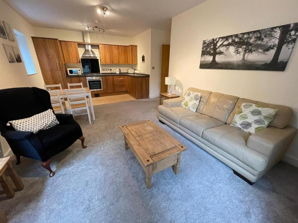 Apartment in Manchester - View 2