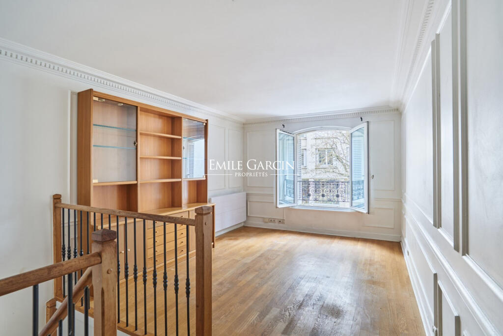 Main image of property: Paris-Isle of France, Paris, Paris 06