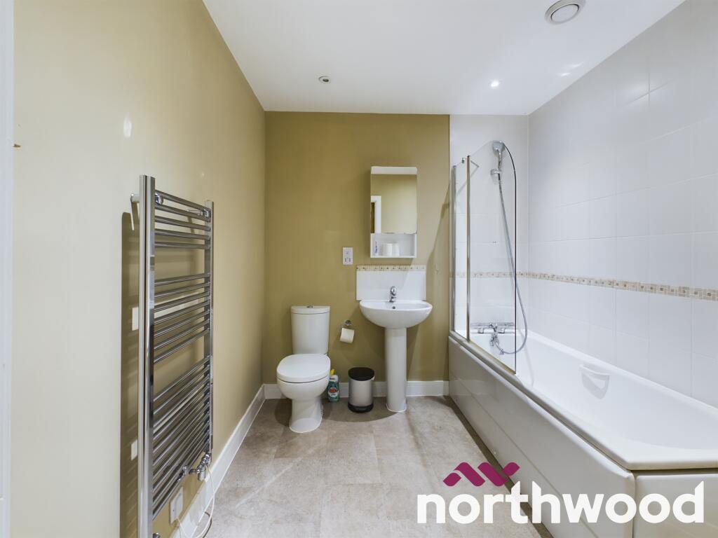 Apartment in Chelmsford - View 5