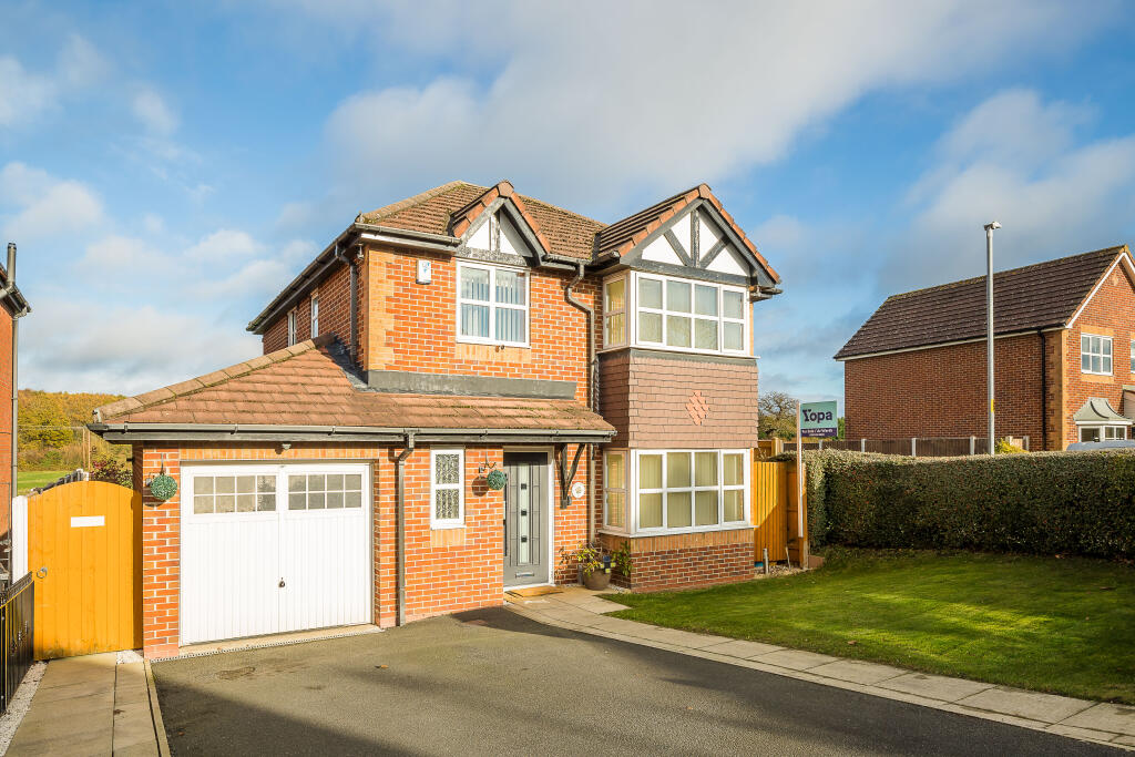 4-bed detached on Rhuddlan Road, Wrexham, LL14, £330,000