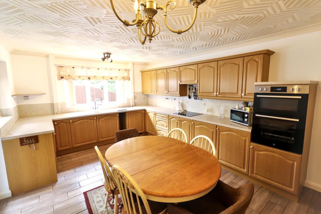 Pinchbeck Road, Spalding, PE11 - View 3
