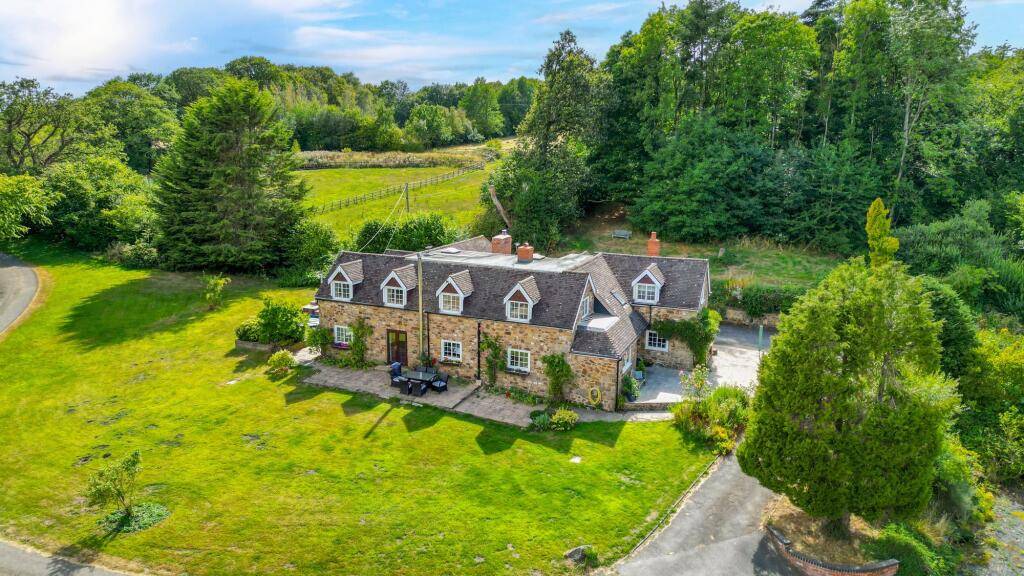 Main image of property: Hopton Wafers, Kidderminster, DY14