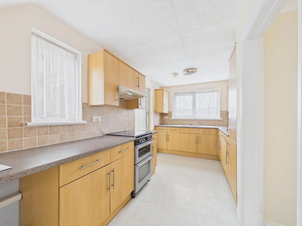 Jenkins Close, Haverfordwest, SA61 photo 4
