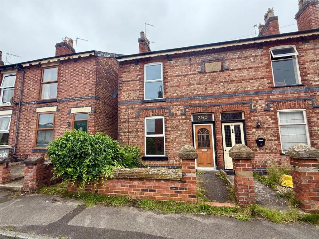 2-bed semi-detached on Peter Street, Macclesfield, £262,000