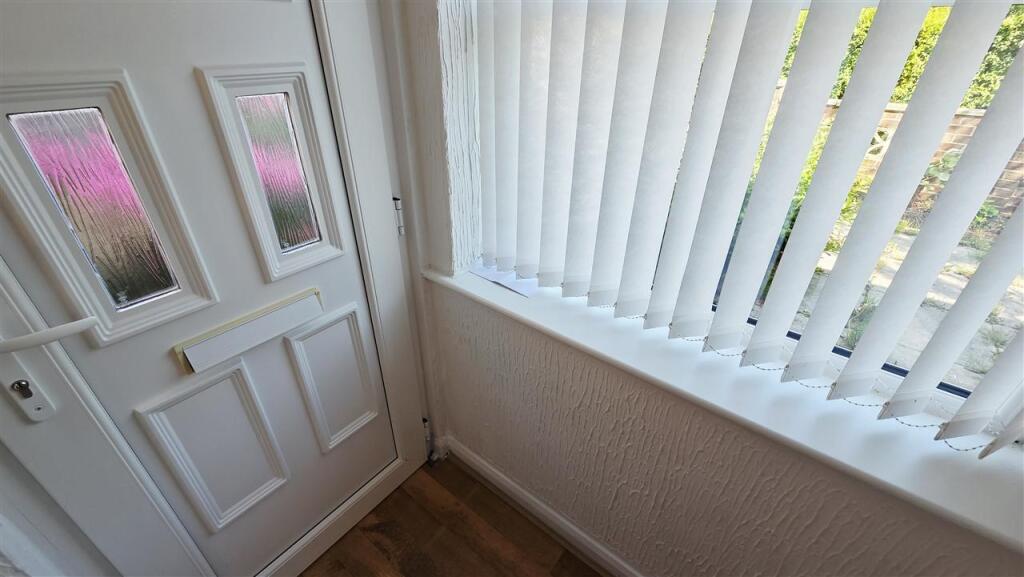 House in Winsford, Cheshire West and Chester - View 3