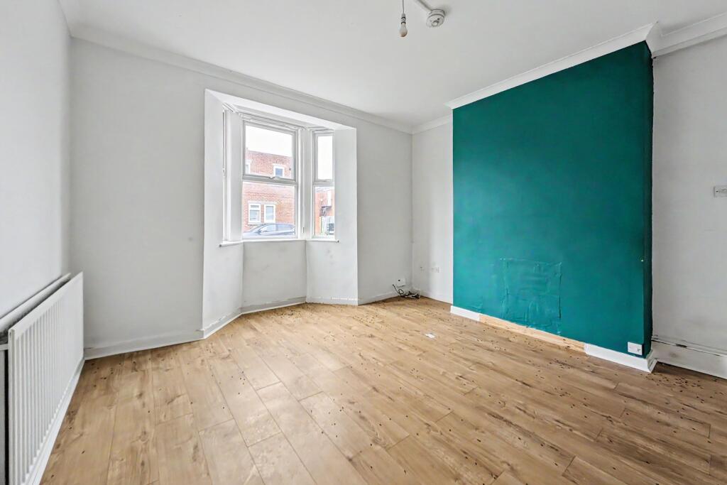 Apartment in Newcastle upon Tyne - View 3