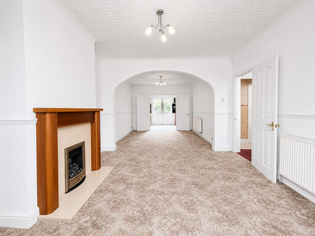 House in Twickenham - View 3