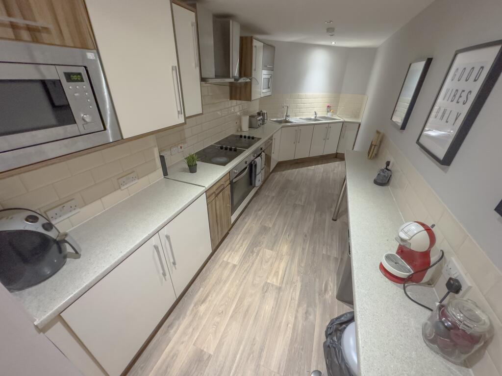1 bedroom house share for rent