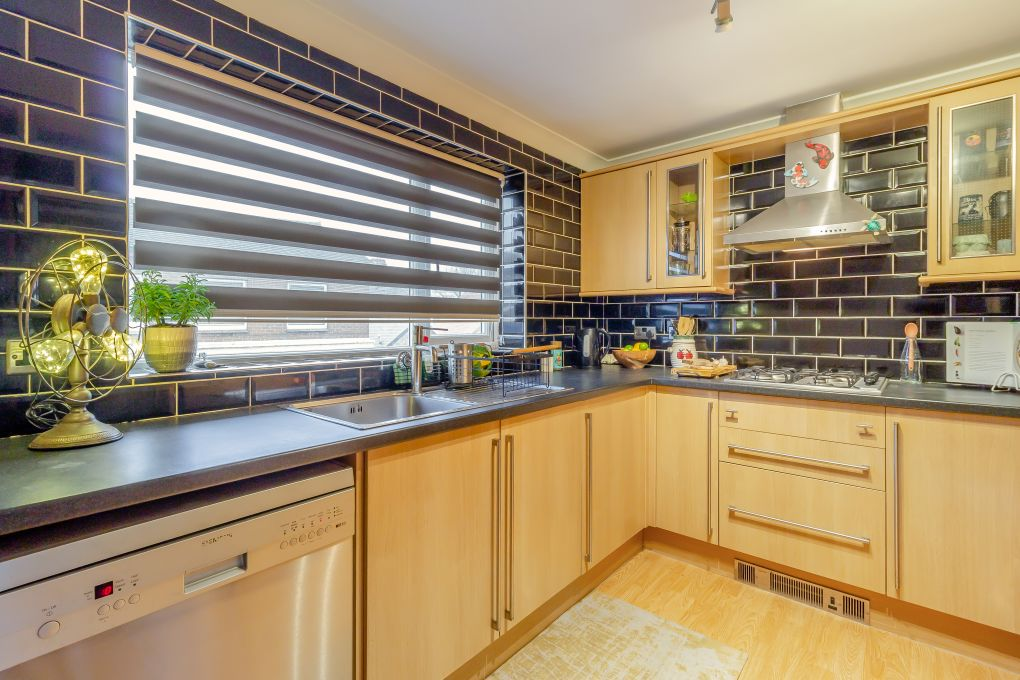 Apartment in South Tyneside, North East - View 3