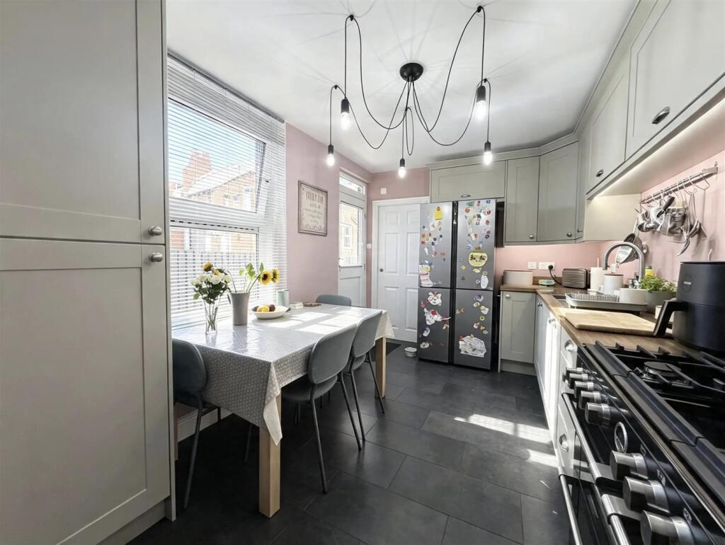 Savile Drive,Chapeltown, LS7 photo 3