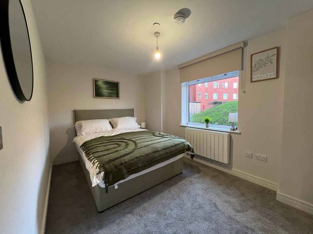 Apartment in Leeds - View 5