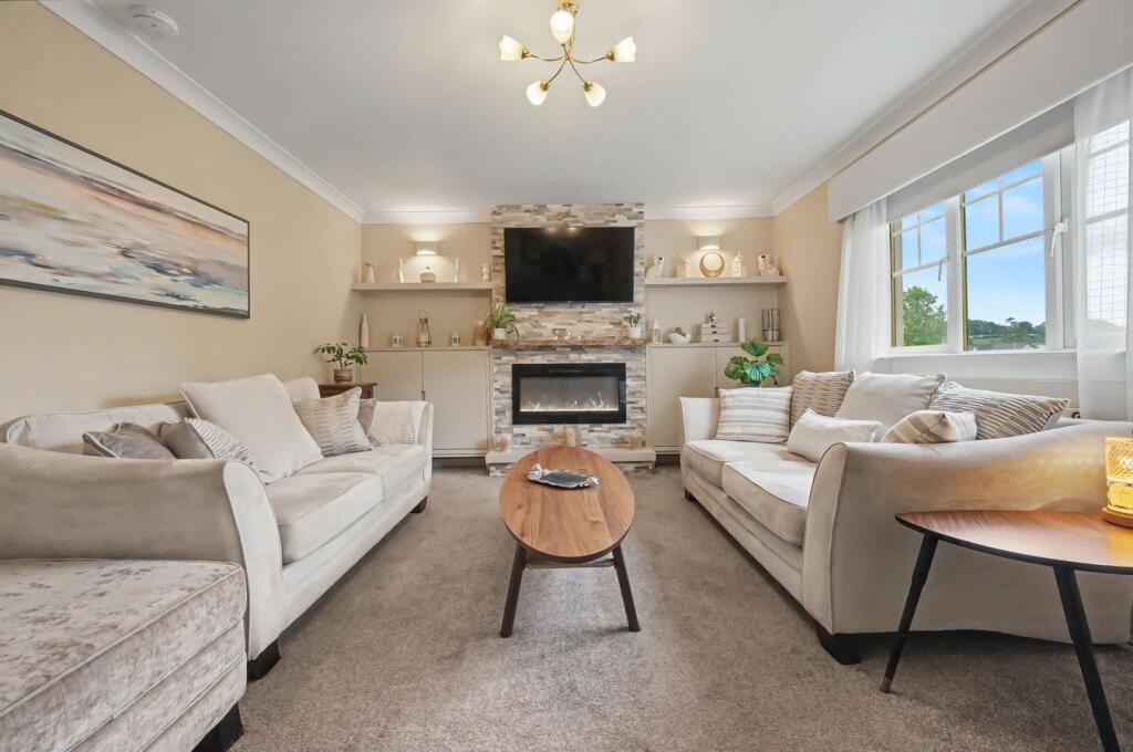 House in Kilmarnock, East Ayrshire - View 3