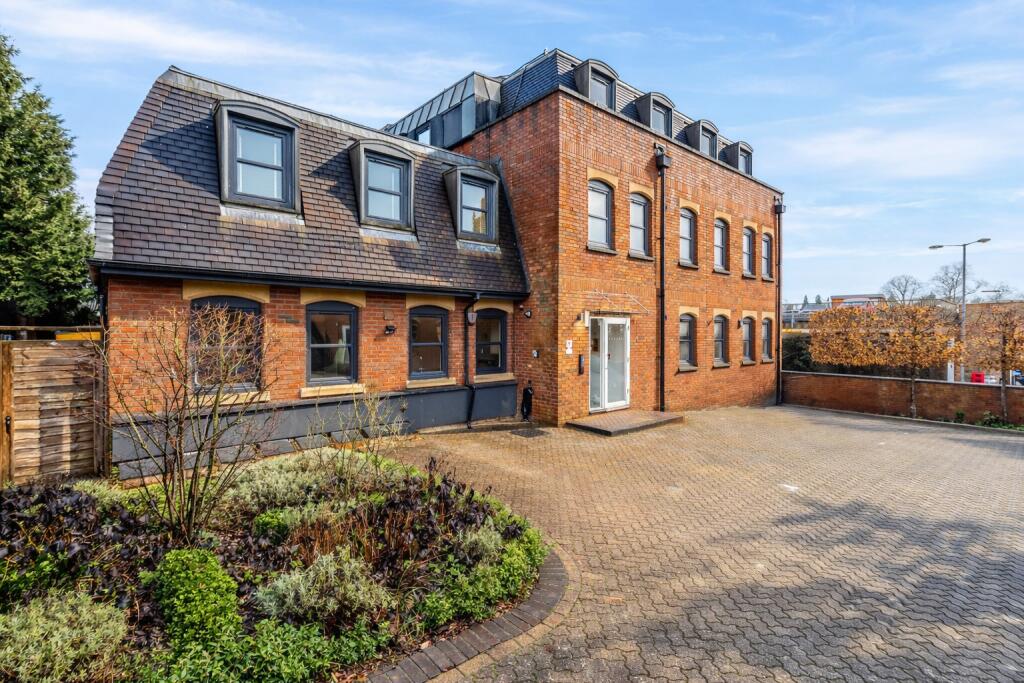 Main image of property: Thompsons Close, Harpenden, Hertfordshire, AL5