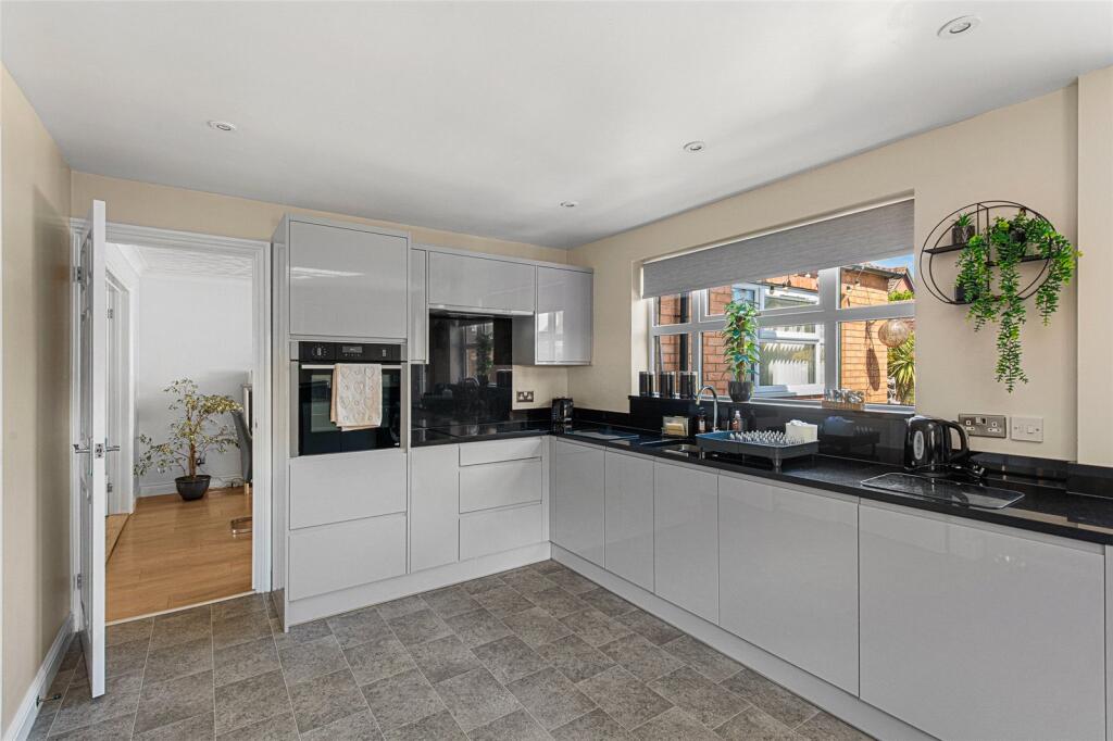 Wessex Close, Quarrington, Sleaford, Lincolnshire, NG34 - View 5