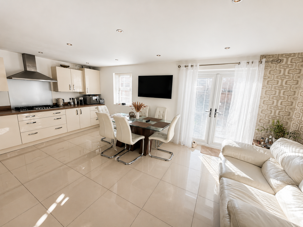 House in Preston - View 4