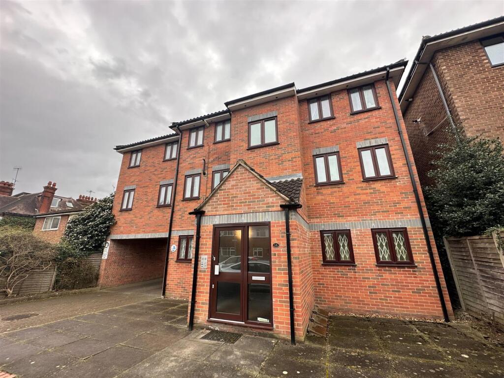 Main image of property: Essex Road, Watford